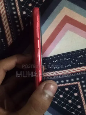 রিয়েলমি সি১০০ ১২৮ জিবি লাল