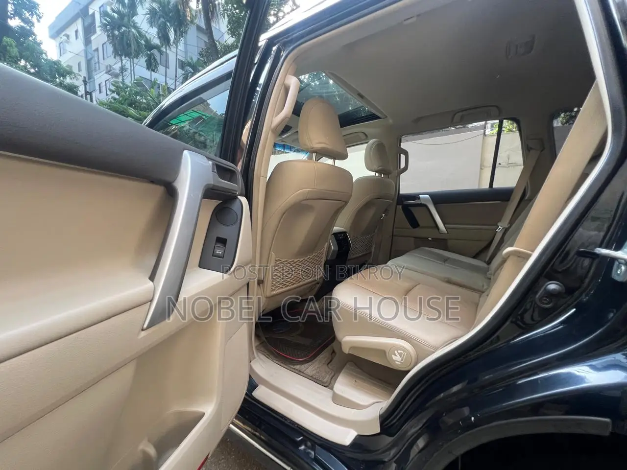 Toyota Land Cruiser Prado 2018 Black