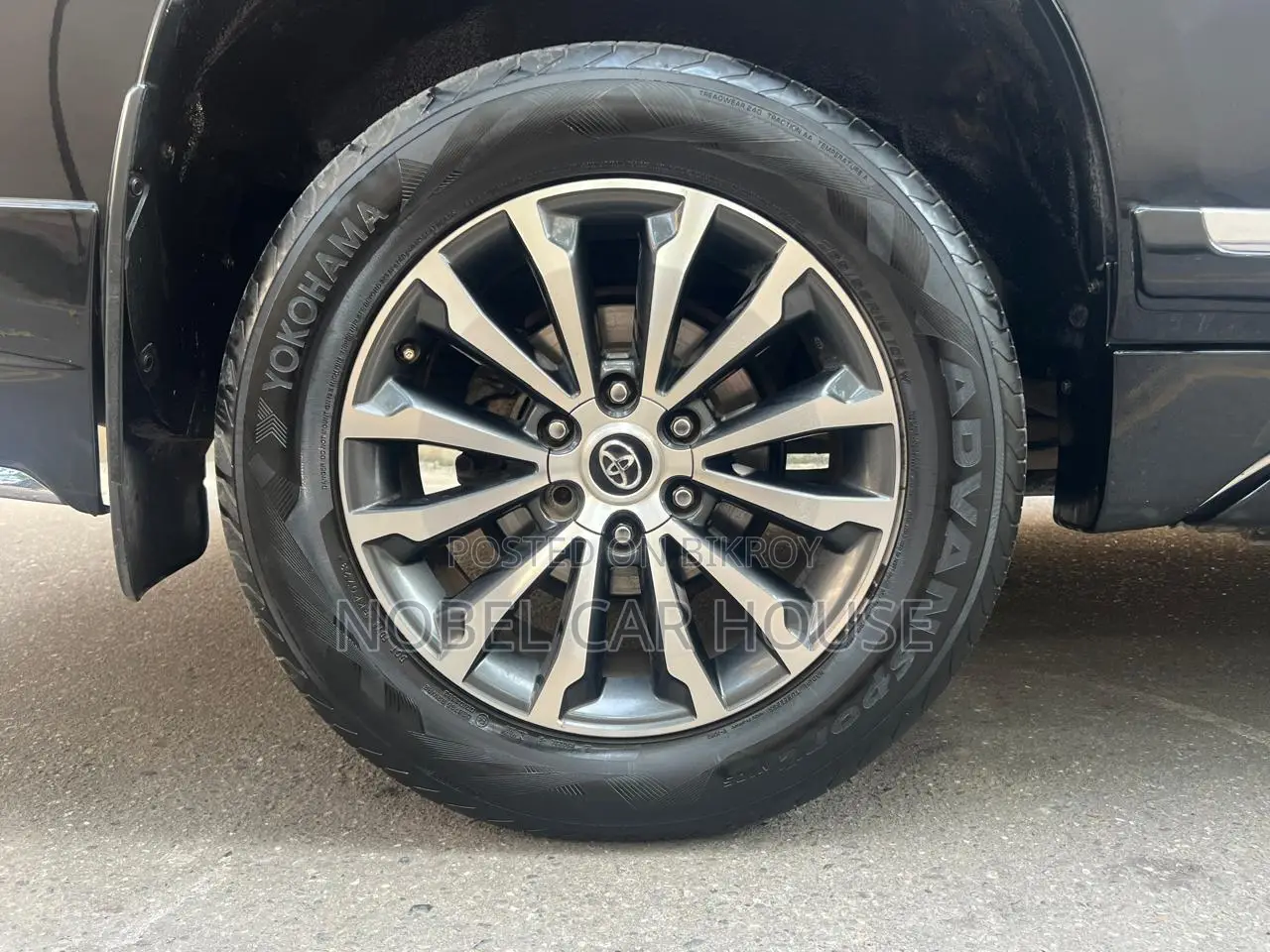 Toyota Land Cruiser Prado 2018 Black