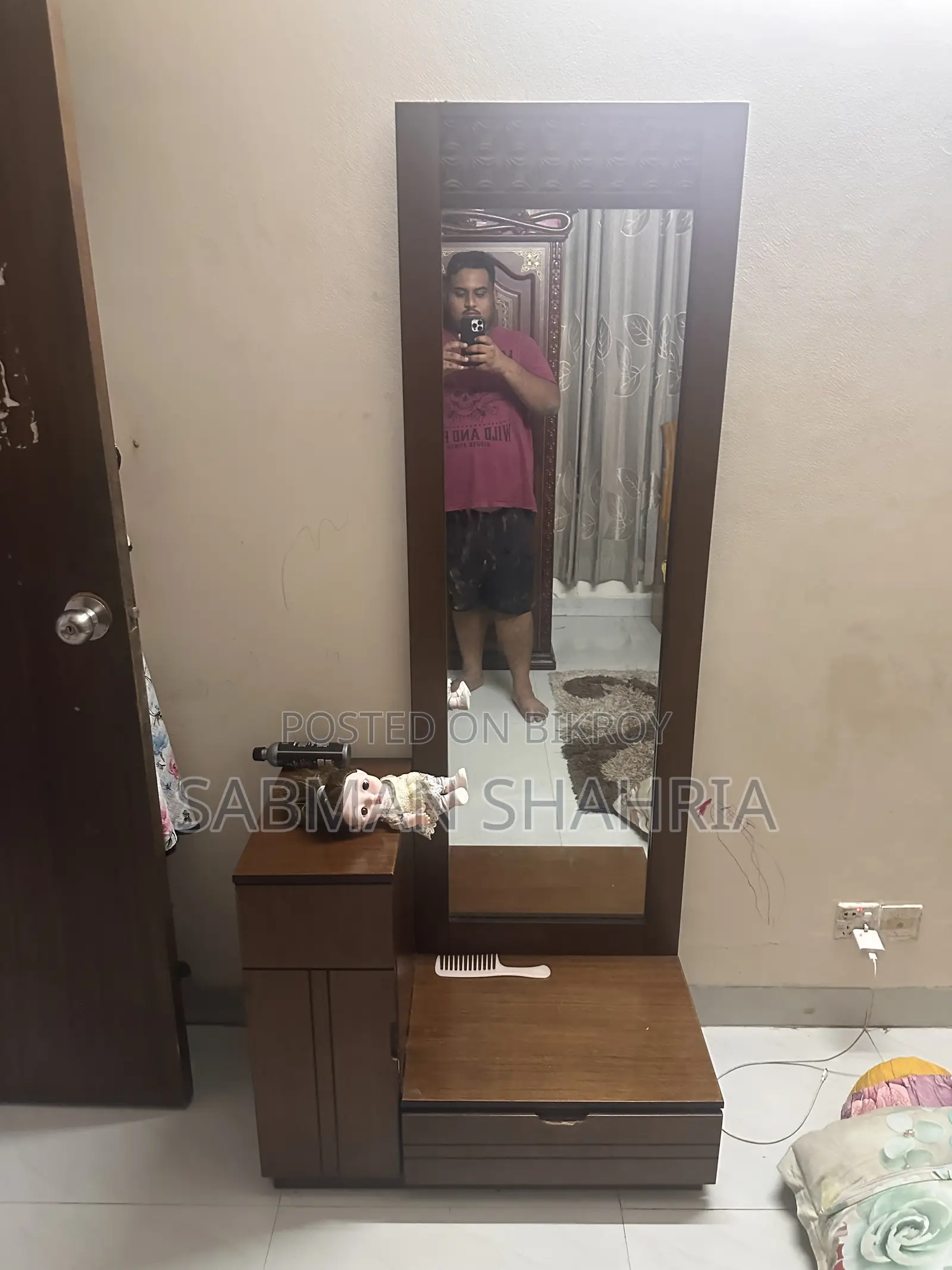 Dressing Table Sell