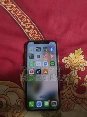 অ্যাপল আইফোন এক্স ২৫৬ জিবি সাদা