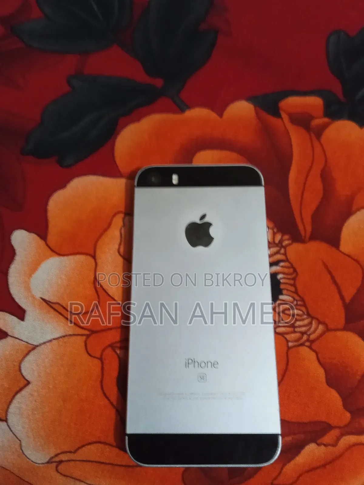 Apple iPhone SE 16 GB Silver
