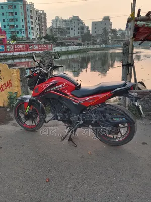 হোন্ডা হরনেট ২০১৮ লাল