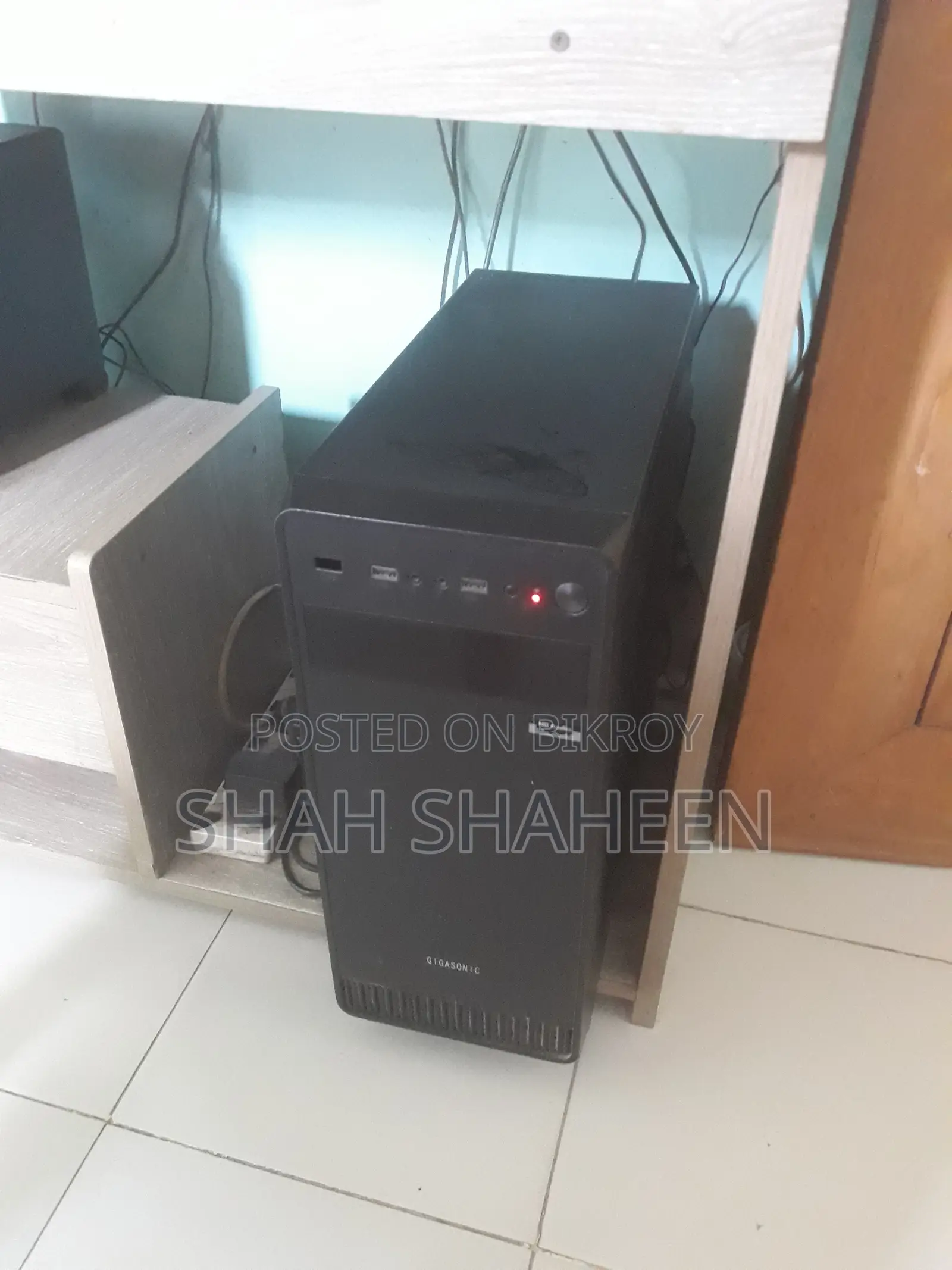 ডেস্কটপ কম্পিউটার Asus 4GB Intel Core i5 SSD 256GB
