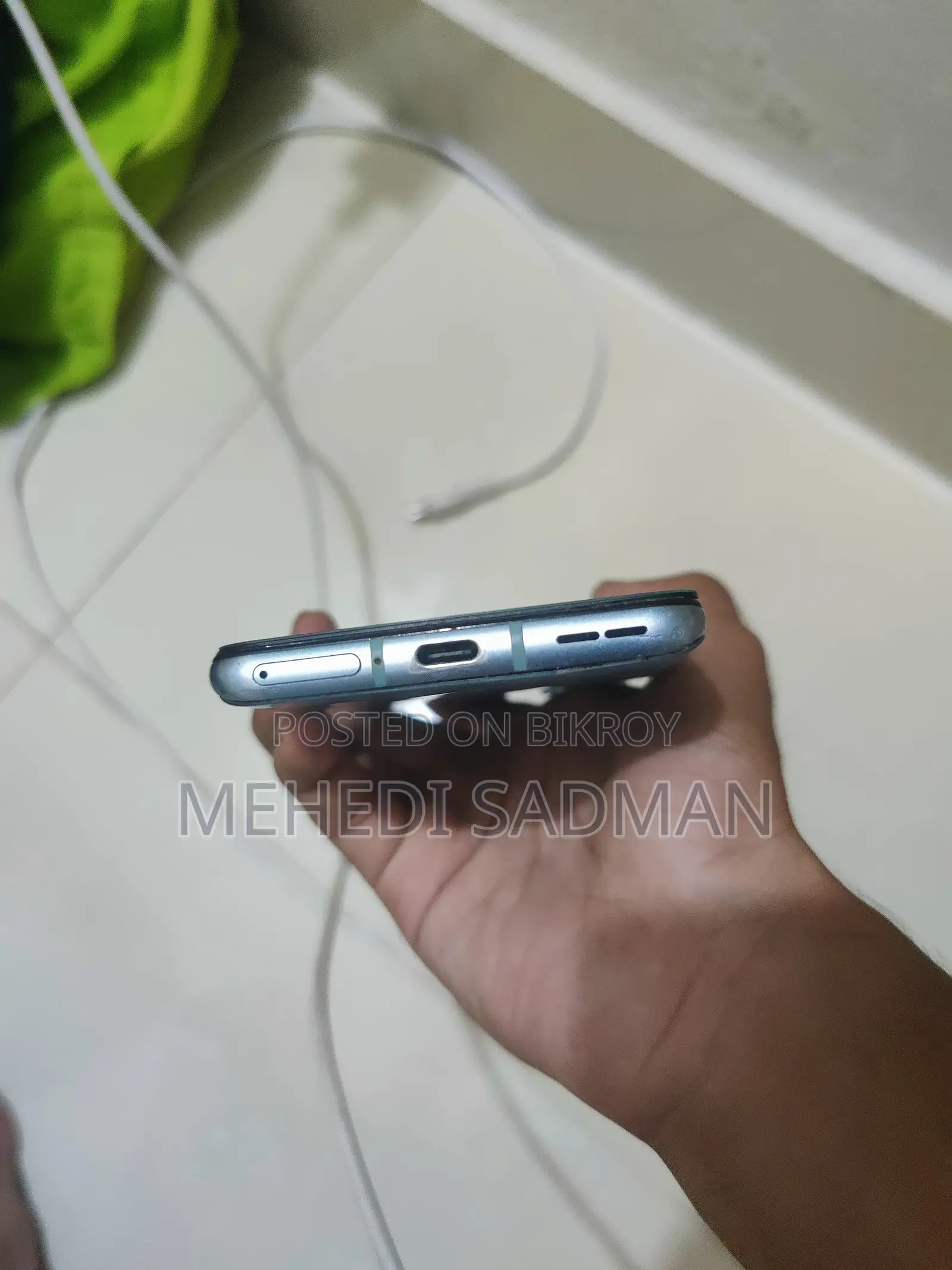 ওয়ানপ্লাস ৯আর ১২৮ জিবি ব্লু