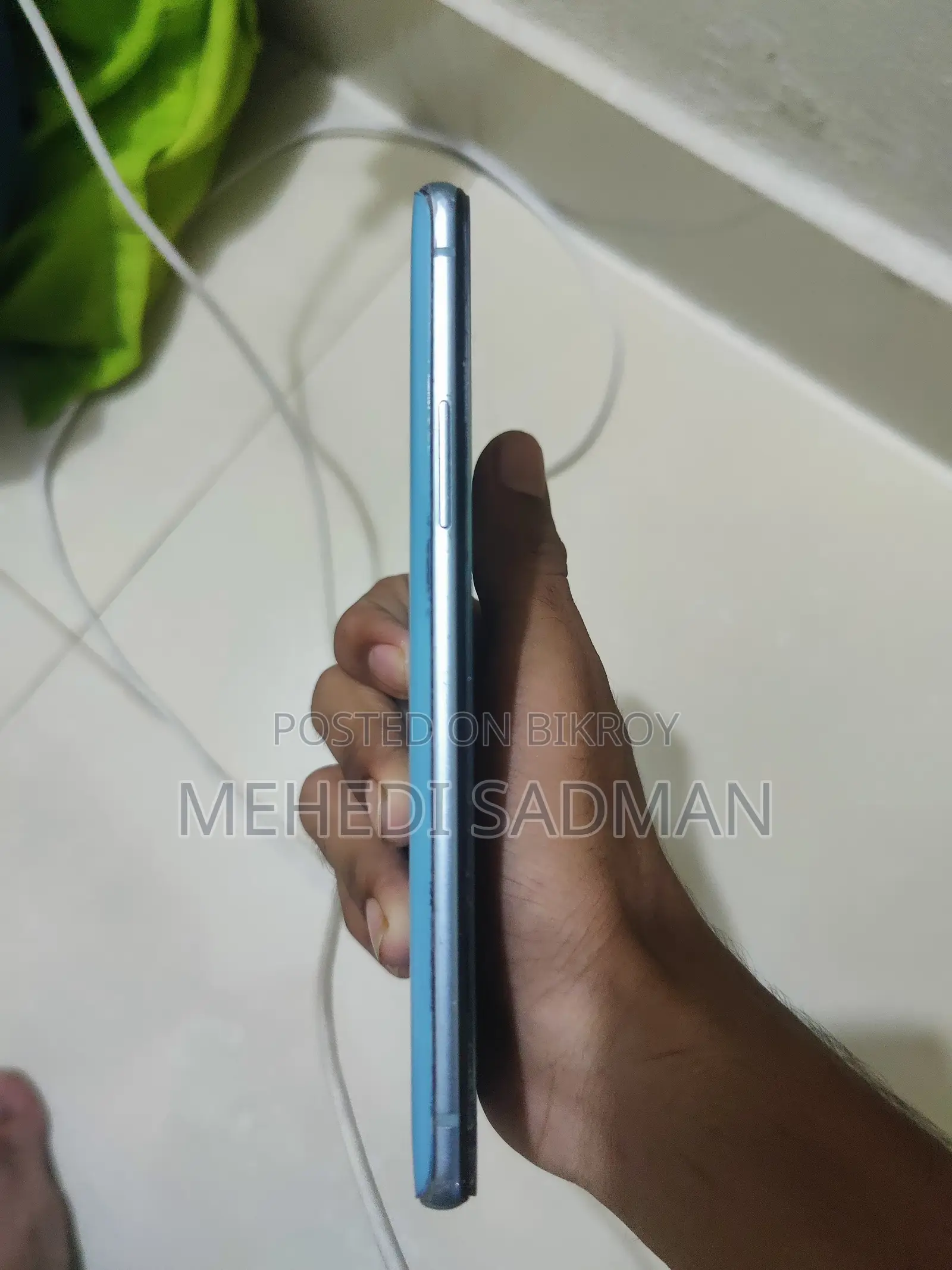 ওয়ানপ্লাস ৯আর ১২৮ জিবি ব্লু