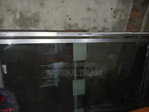থাই গ্লাস