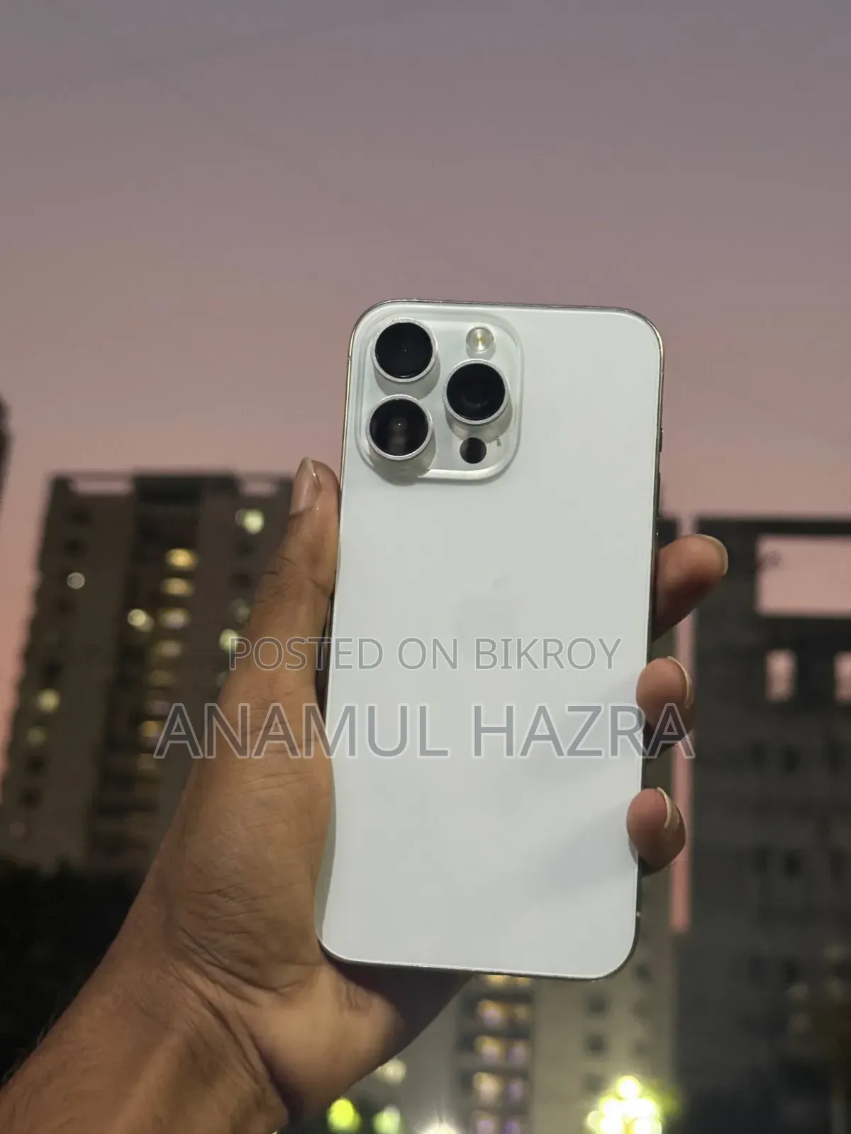 অ্যাপল আইফোন ১৫ প্রো ম্যাক্স ২৫৬ জিবি সাদা