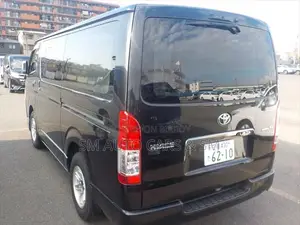Toyota HiAce 2021 Black