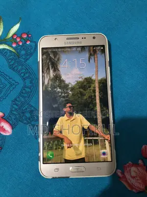 Samsung Galaxy J7 16 GB Gold