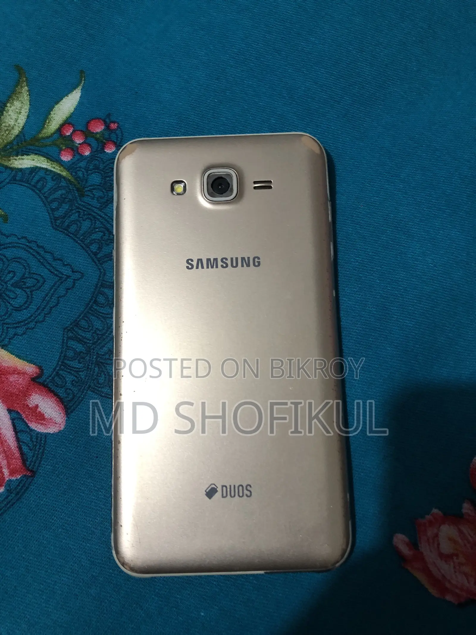 Samsung Galaxy J7 16 GB Gold