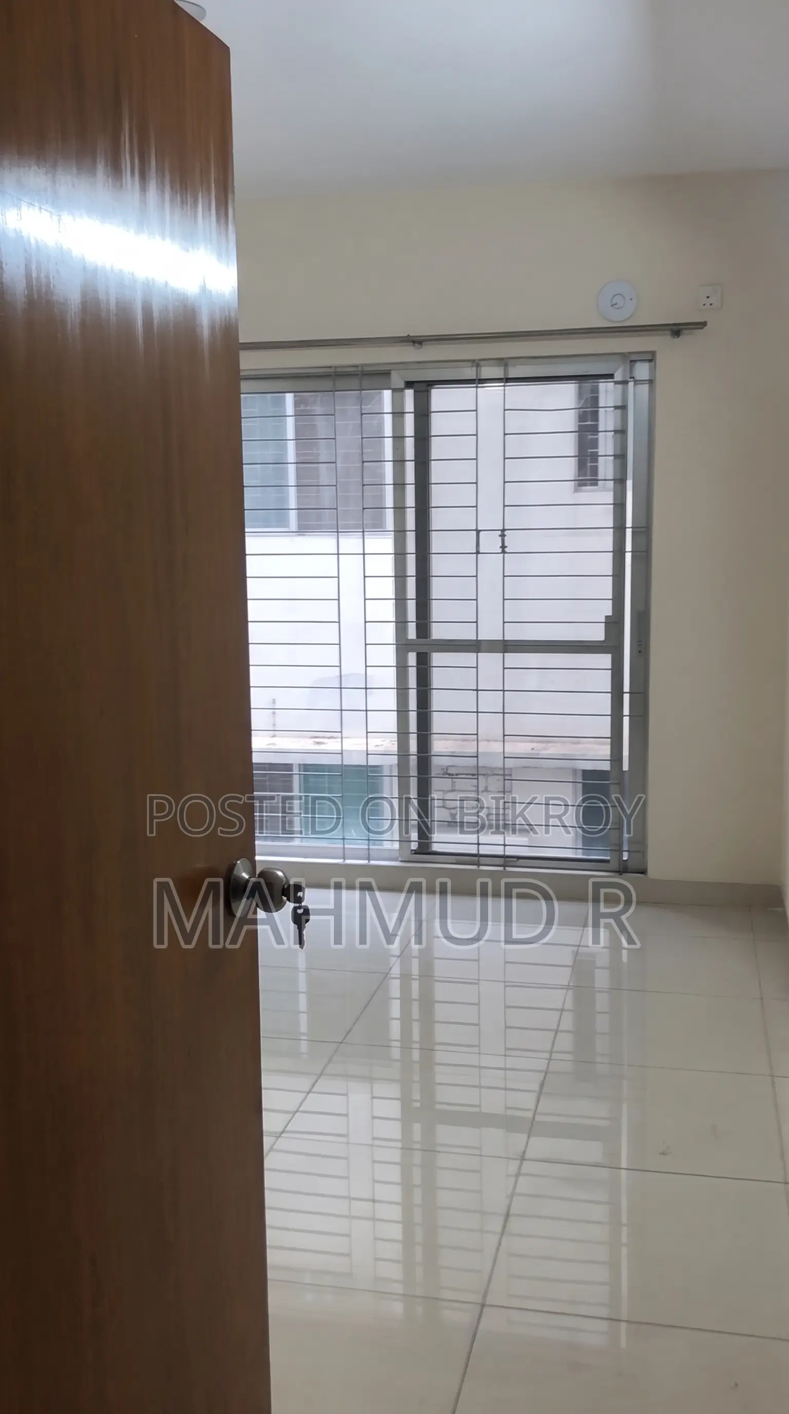 Furnished 3-Bedroom Apartment in Bashundhara City for sale