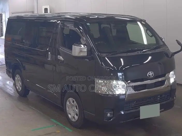 Toyota HiAce 2022 Black