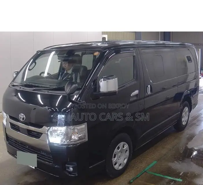 Toyota HiAce 2022 Black
