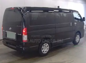Toyota HiAce 2022 Black