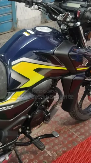 হোন্ডা এসপি ১২৫ ২০২৫ নীল