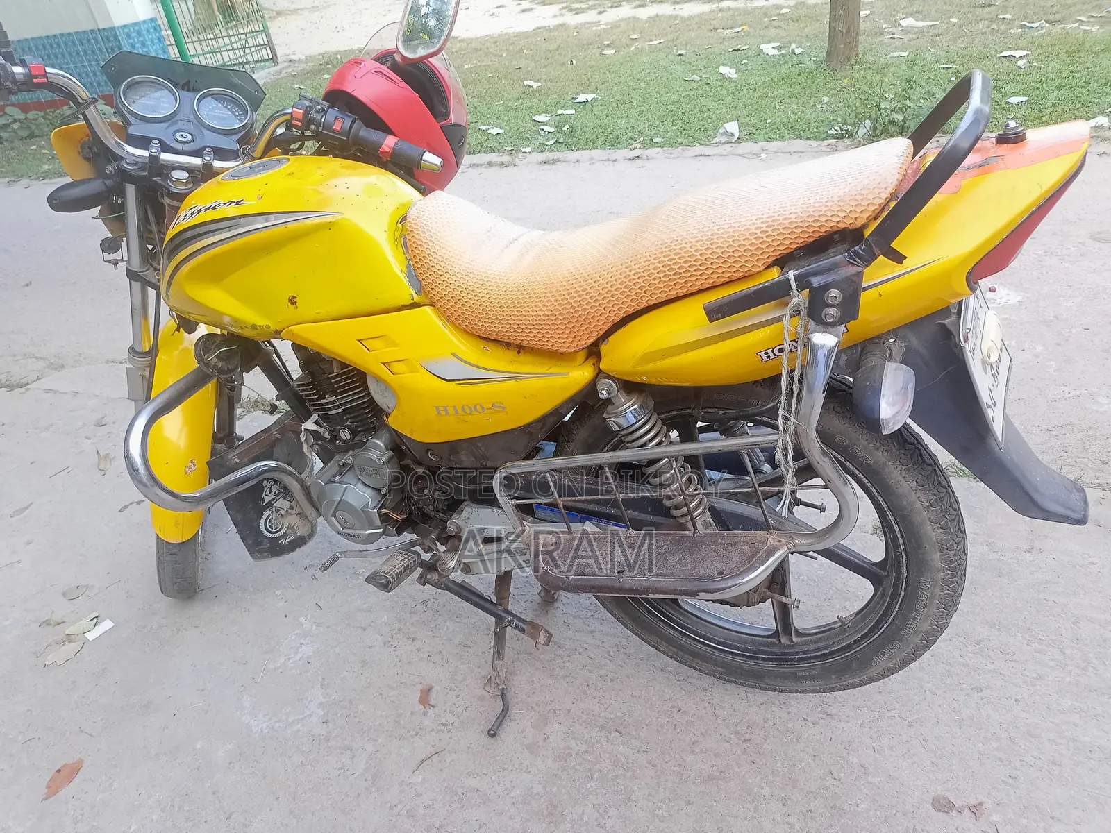 জংশেন উইন ১০০ ২০১১ ইয়েলো