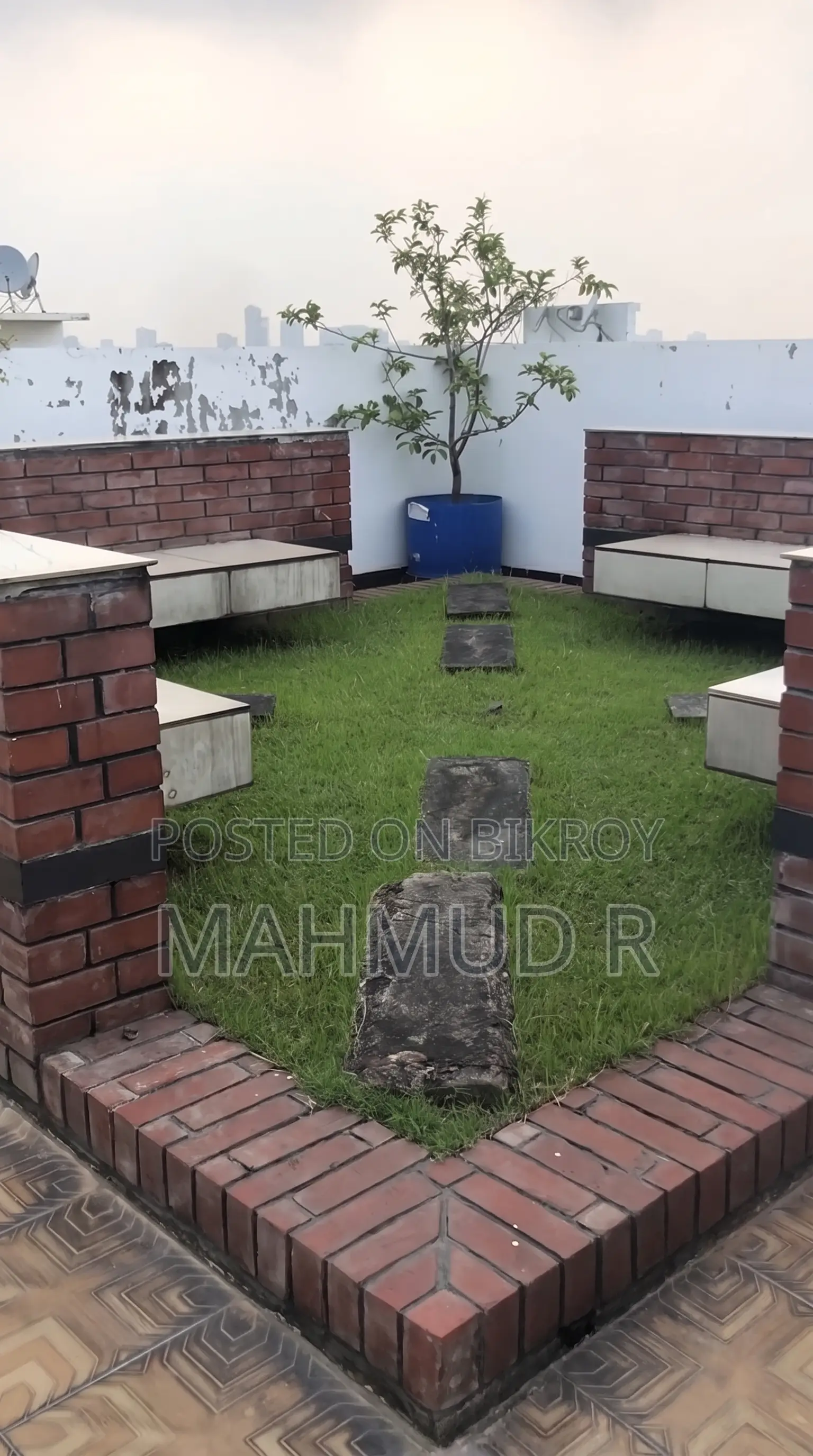 Furnished 3-Bedroom Apartment in Bashundhara City for sale