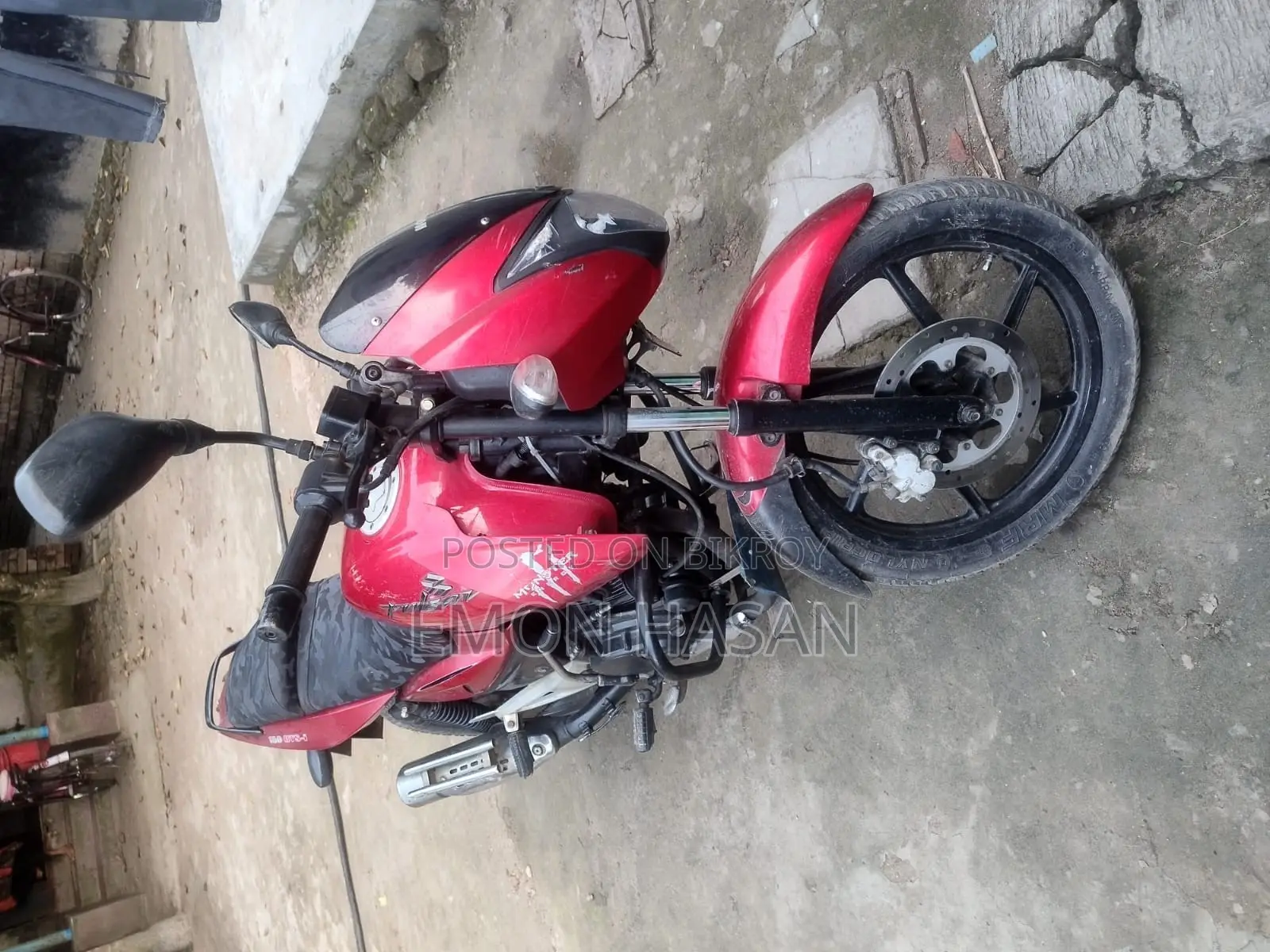 Bajaj Pulsar 150 2018 Red