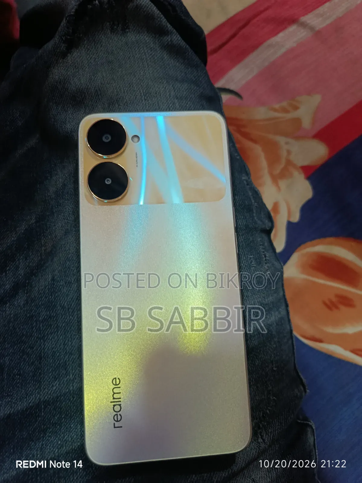 Realme V30 128 GB Gold