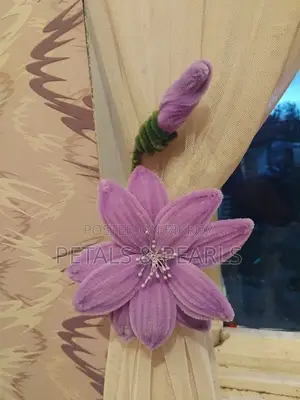 হ্যান্ডমেড পাইপ ক্লিনার ফ্লাওয়ার কার্টেন টাইব্যাক