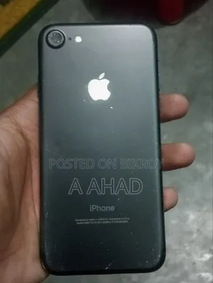 অ্যাপল আইফোন ৭ ৩২ জিবি ব্ল্যাক