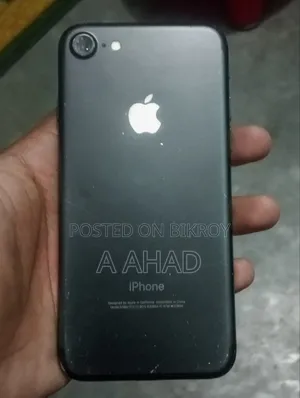 অ্যাপল আইফোন ৭ ৩২ জিবি ব্ল্যাক