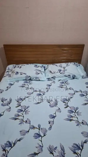 5 Feet by 7 Feet Original Teak Wood Bed