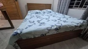 5 Feet by 7 Feet Original Teak Wood Bed