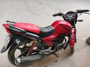 রানার টার্বো ১২৫ ২০১৭ লাল