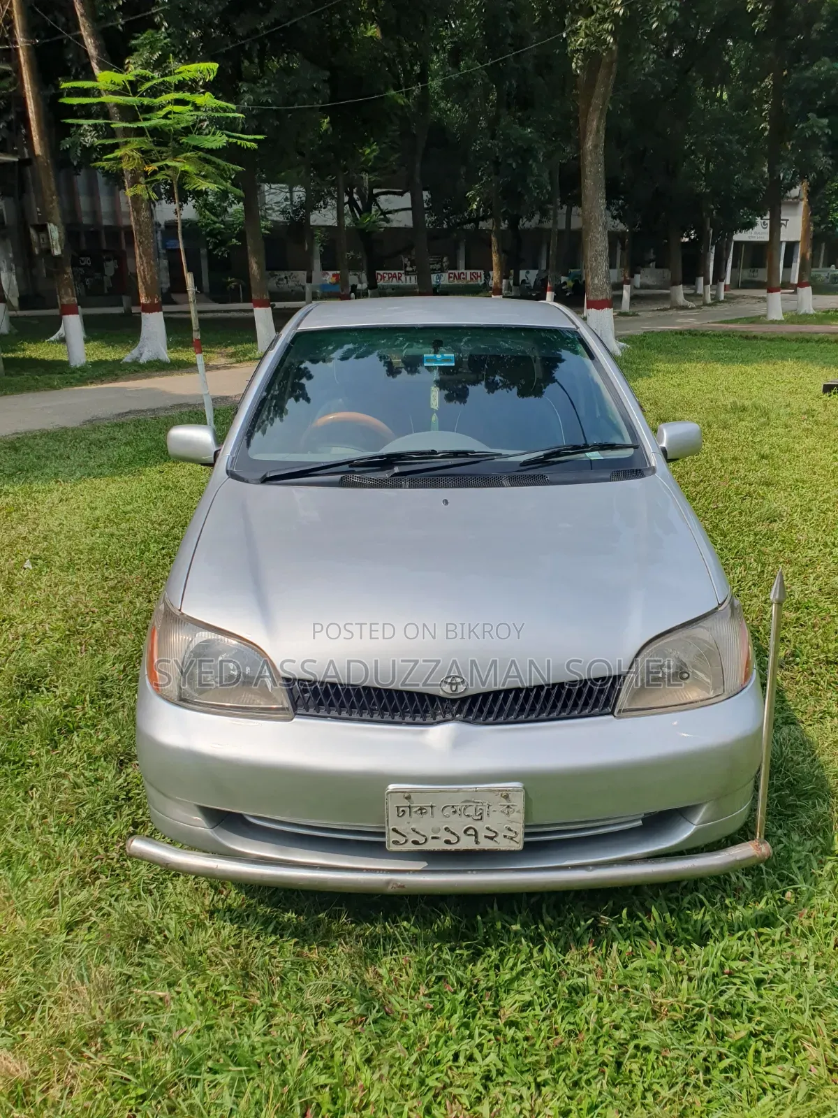 Toyota Platz 2001 Silver
