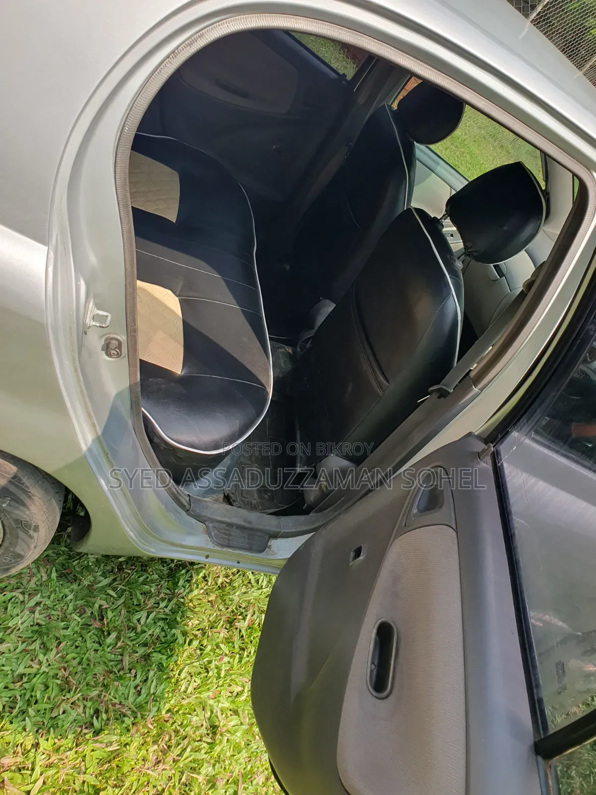 Toyota Platz 2001 Silver