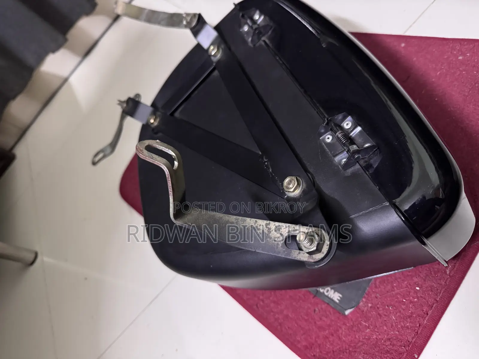 STUDDS Side Box for Any Bike