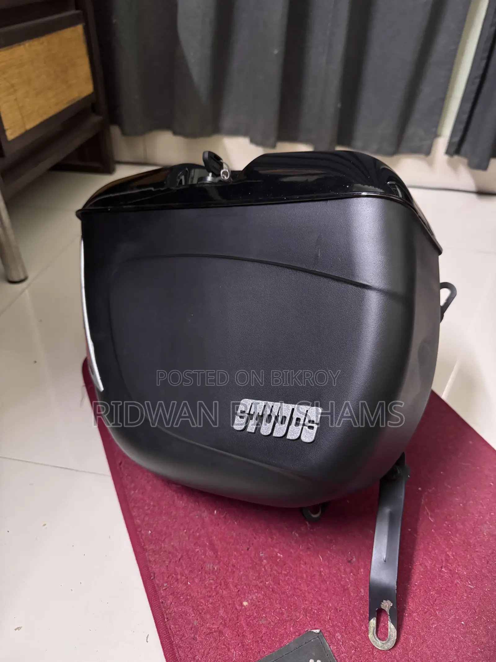 STUDDS Side Box for Any Bike