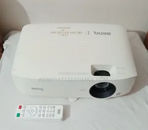 BenQ MH534 DLP Full HD Business Home Cinema Projector Made in Taiwan