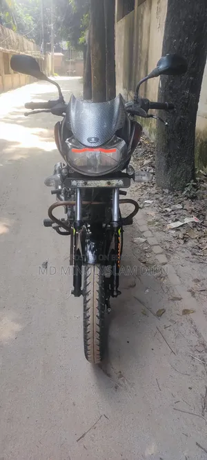 Bajaj Discover 100 2012 কালো