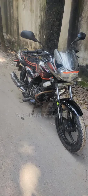 Bajaj Discover 100 2012 কালো