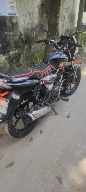 Bajaj Discover 100 2012 কালো