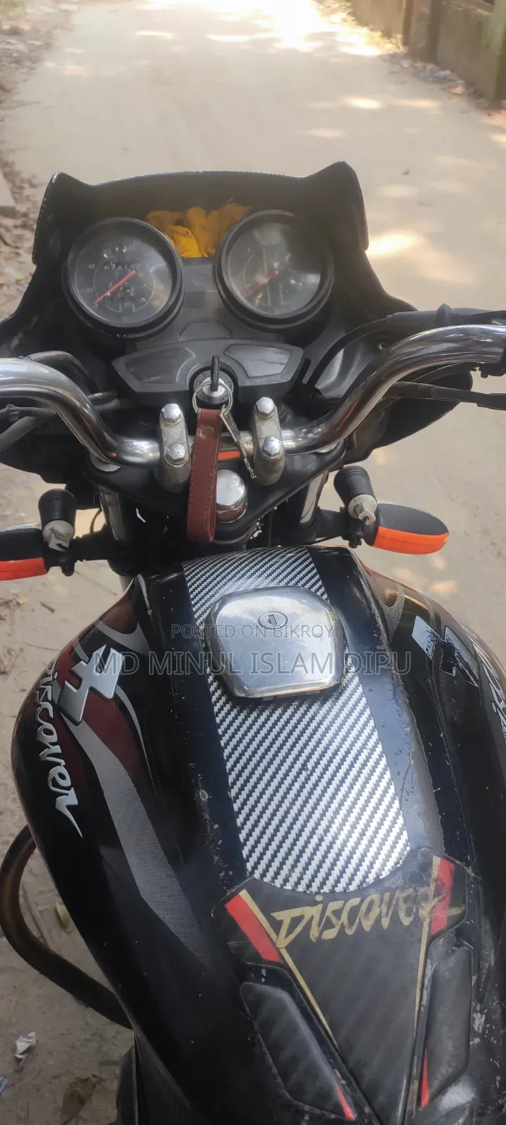 Bajaj Discover 100 2012 কালো
