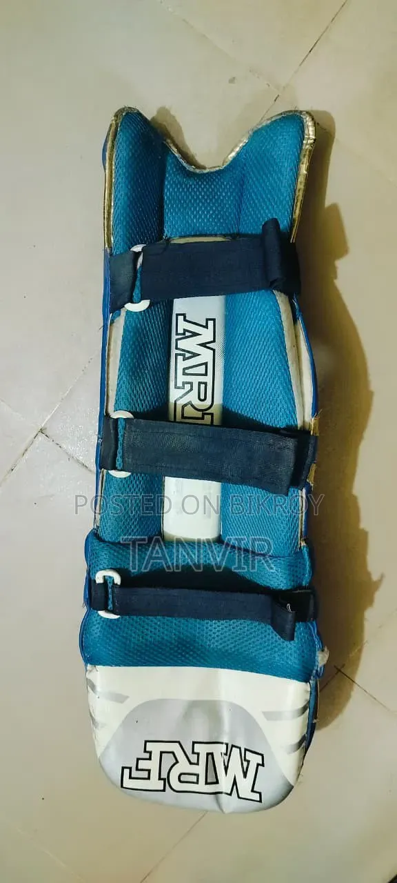 Match Pad and Regular Used Helmet for Sale