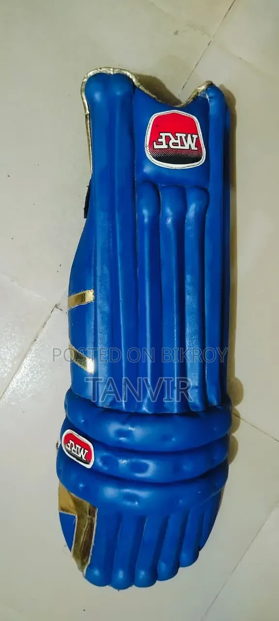 Match Pad and Regular Used Helmet for Sale