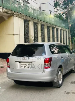 টয়োটা করোল্লা ফিল্ডার ১.৫ পেট্রোল ফ্রন্ট হুইল ড্রাইভ ২০১১ সিলভার