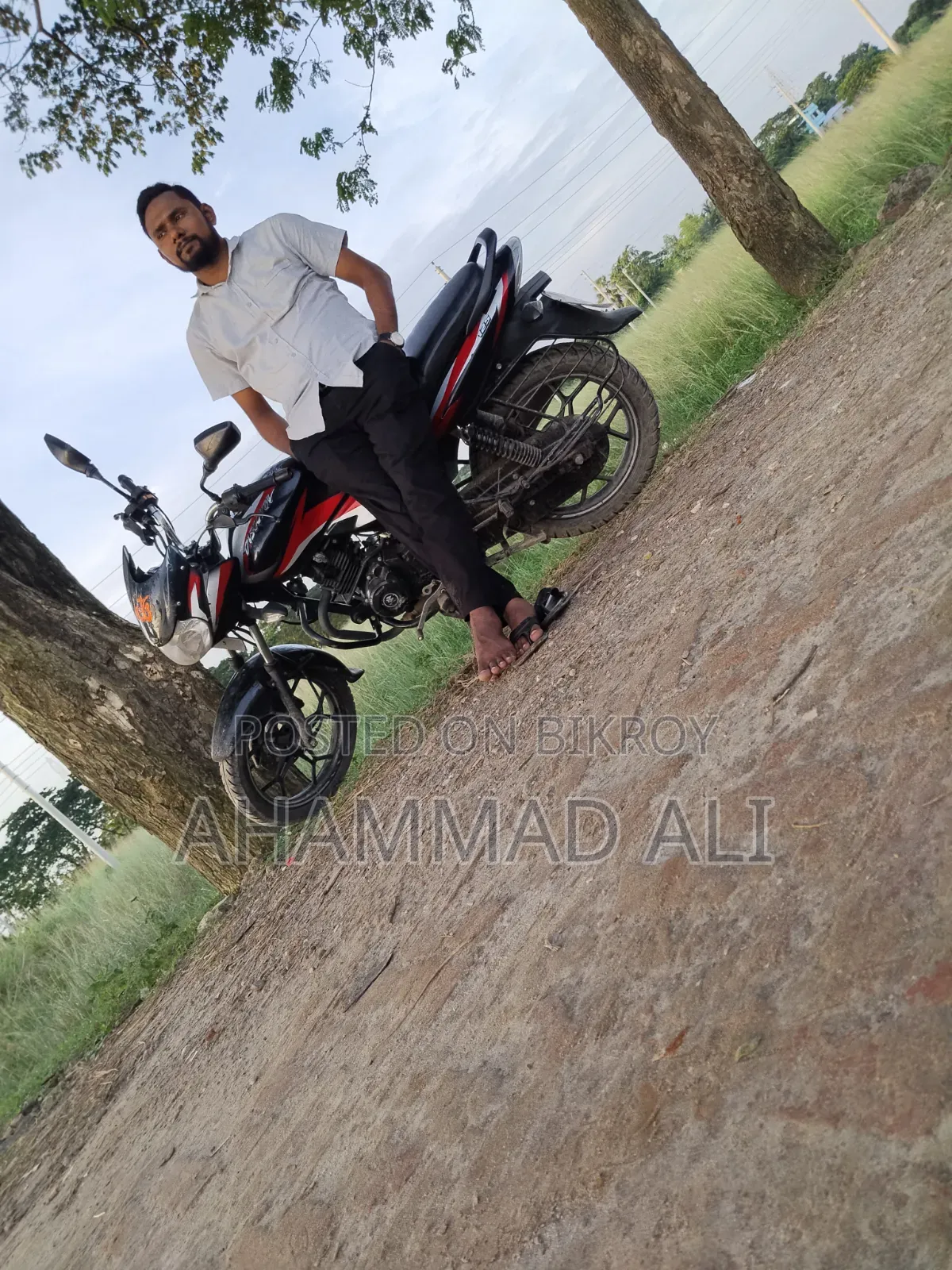 Bajaj Discover 125 2022 Black