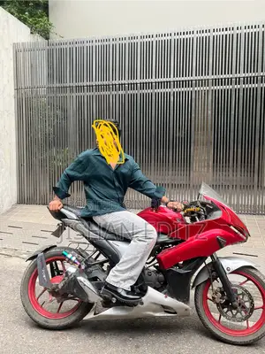 সুজুকি জিক্সার এসএফ ২০১৭ লাল