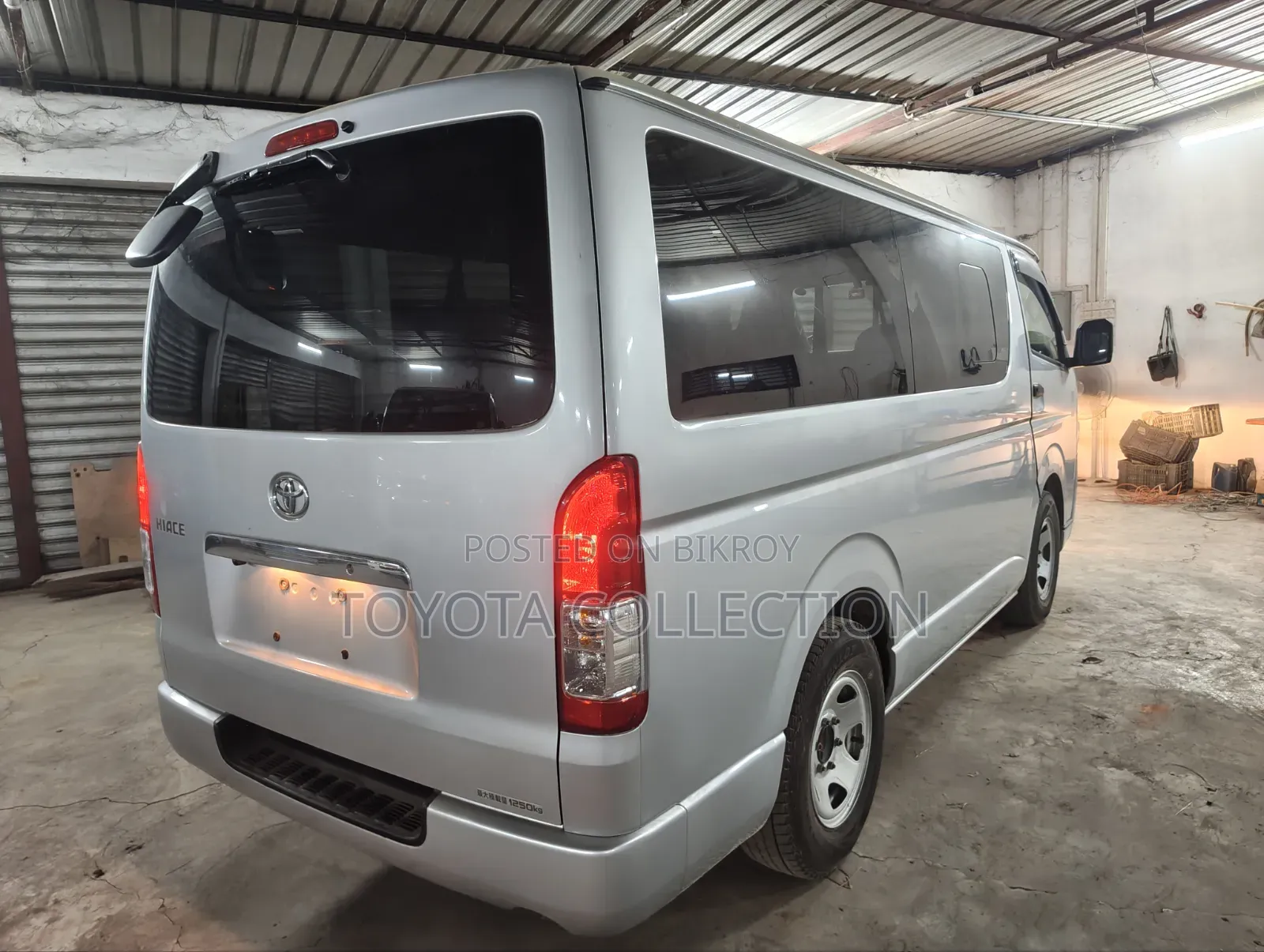 Toyota HiAce 2020 Silver