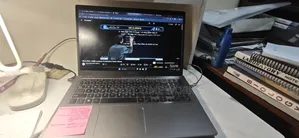 Laptop Asus Vivobook 15 4GB Intel Core i3 SSD 512GB
