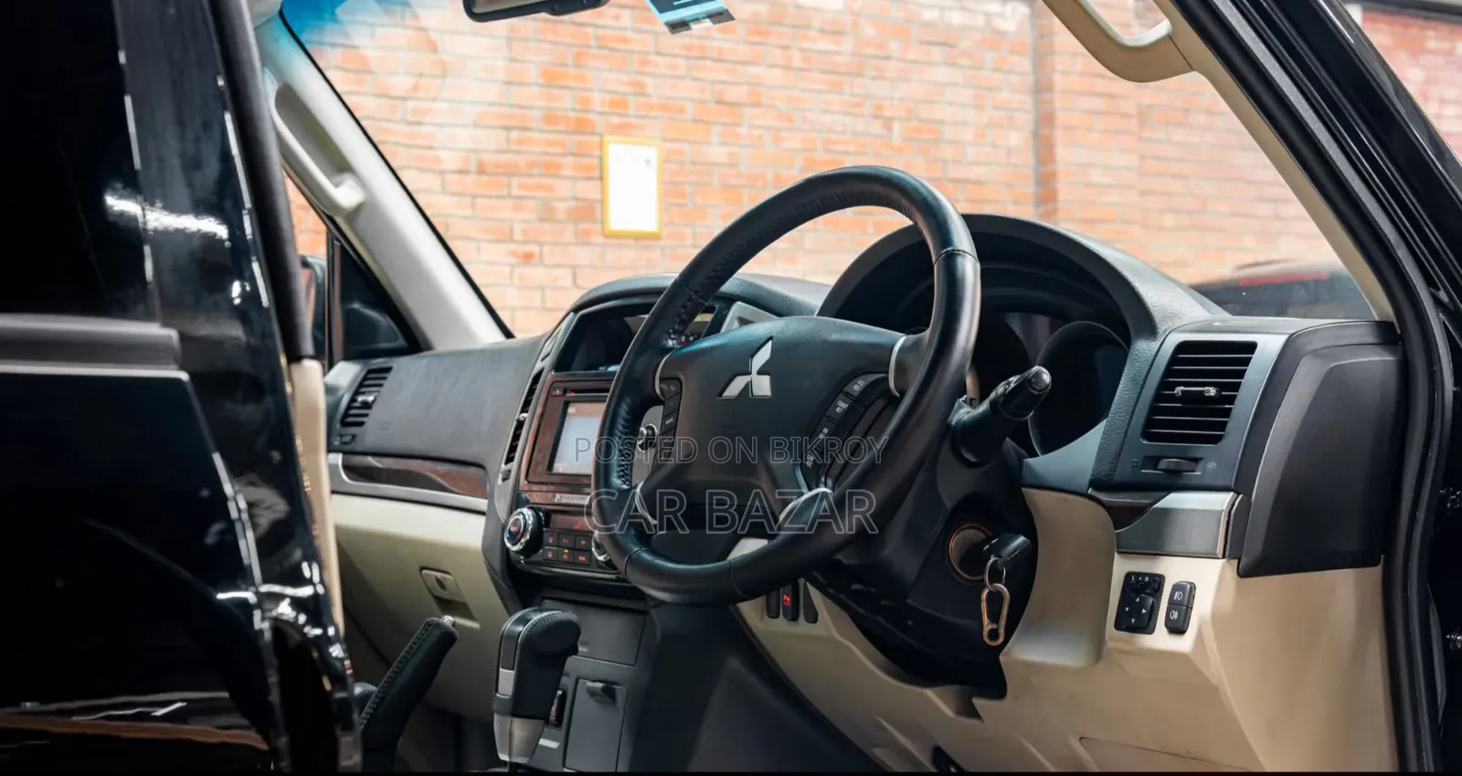 Mitsubishi Pajero Exceed 2017 Black