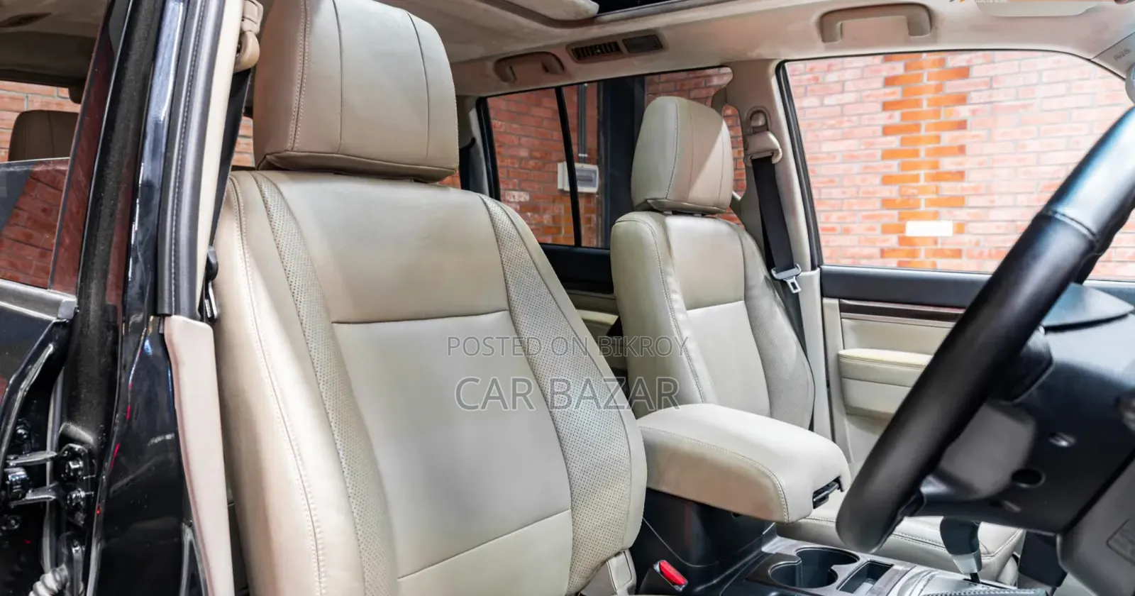 Mitsubishi Pajero Exceed 2017 Black