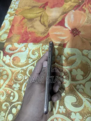 অ্যাপল আইফোন এক্সএস ৫১২ জিবি গোল্ড