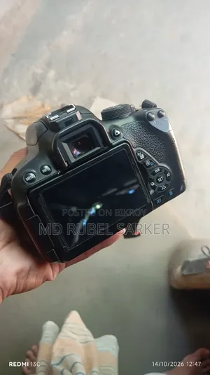 Canon 700D